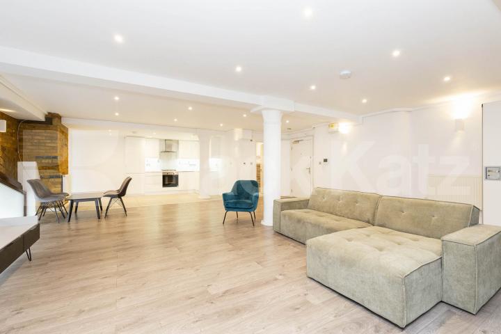 974sqt of loft space available in this large one bedroom warehouse conversion  Springfield House lofts - Tyssen Street, Dalston